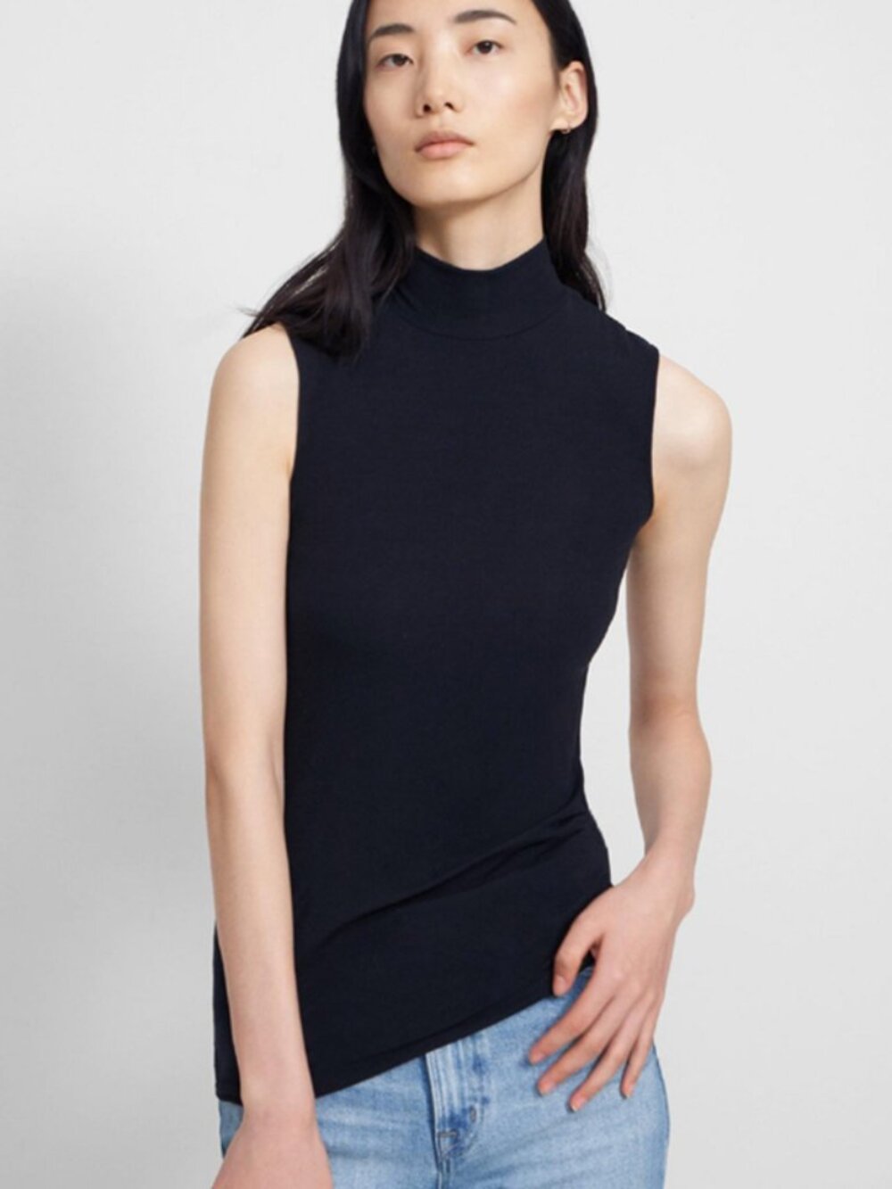 NWT $130 Theory Deep Navy Turtleneck Sleeveless Jersey Knit T-Shirt Top SIZE P